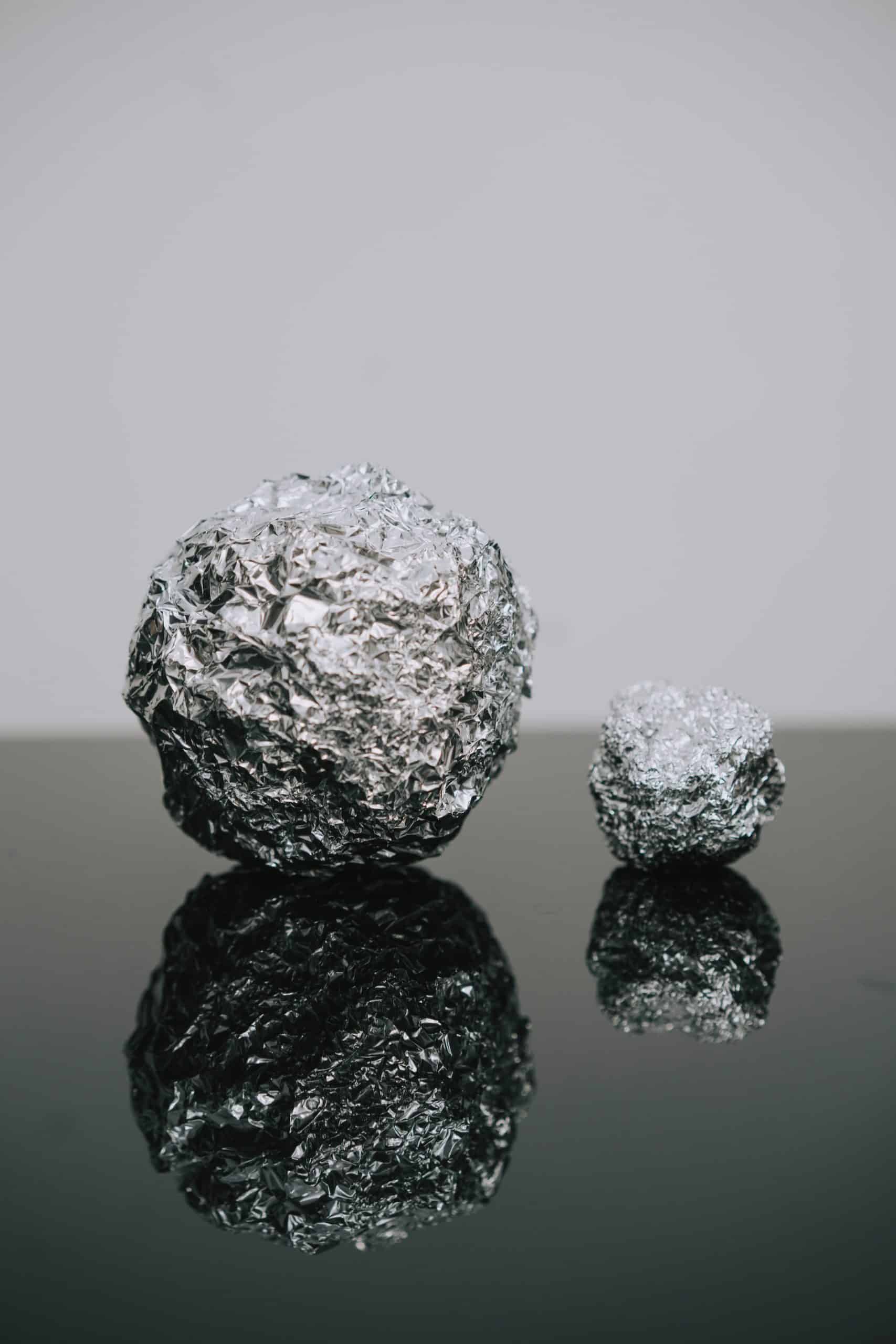 Ciekawostki o folii aluminiowej – sprawdź, czego nie wiesz o popularnym artykule kuchennym