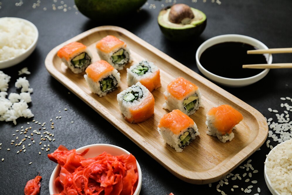Sushi dowóz do domu: wygoda, smak i zdrowie
